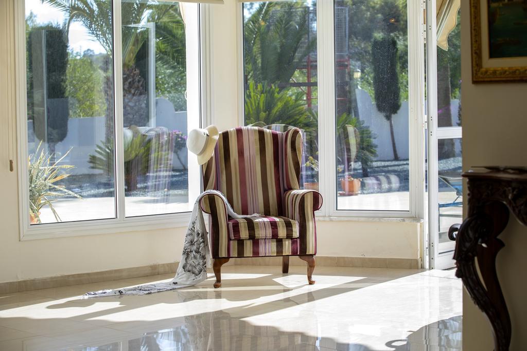Villa Georgia Pernera Екстериор снимка