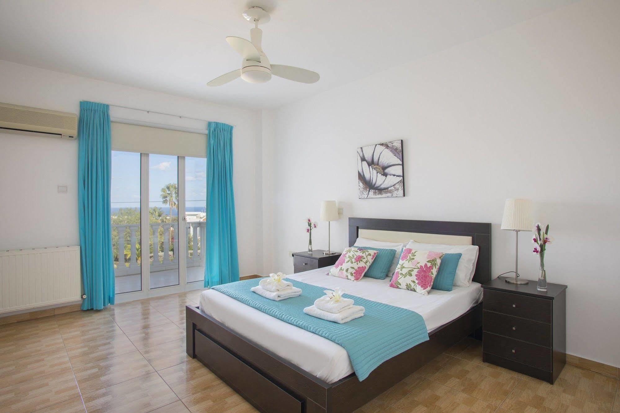 Villa Georgia Pernera Екстериор снимка